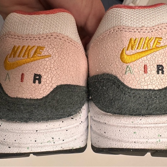 Nike Air Max with Pink and Green Accents - Picture 4 of 5